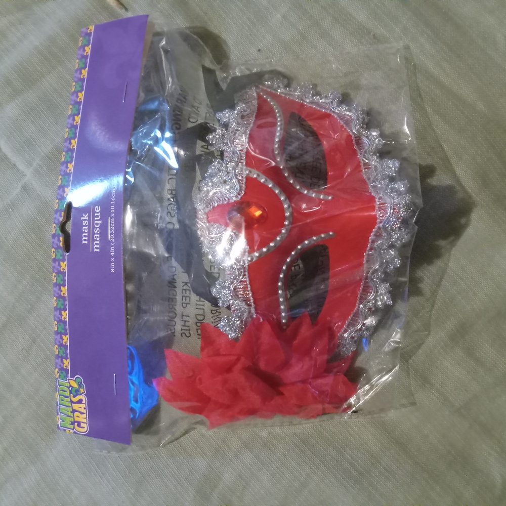 FaceMask Red and Black Costume Accessory - Picture 5 of 5